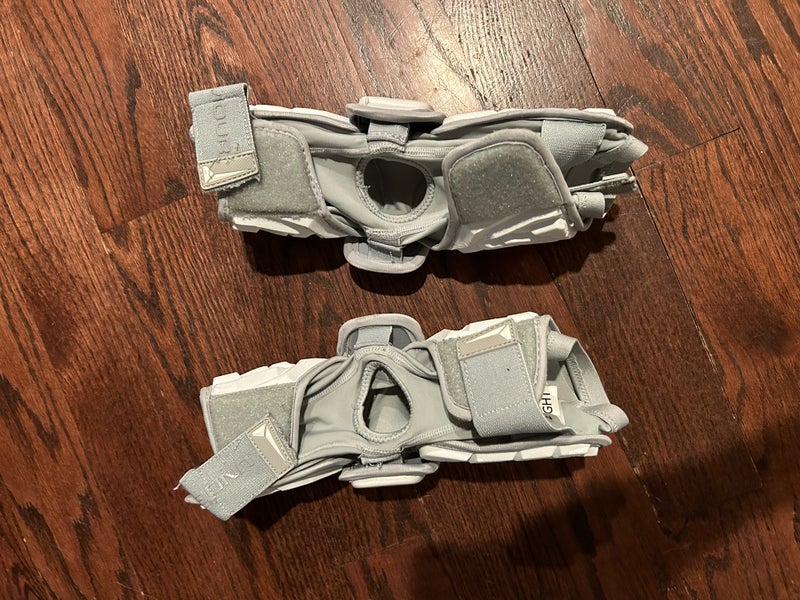 New Medium Under Armour Command Pro Arm Pads