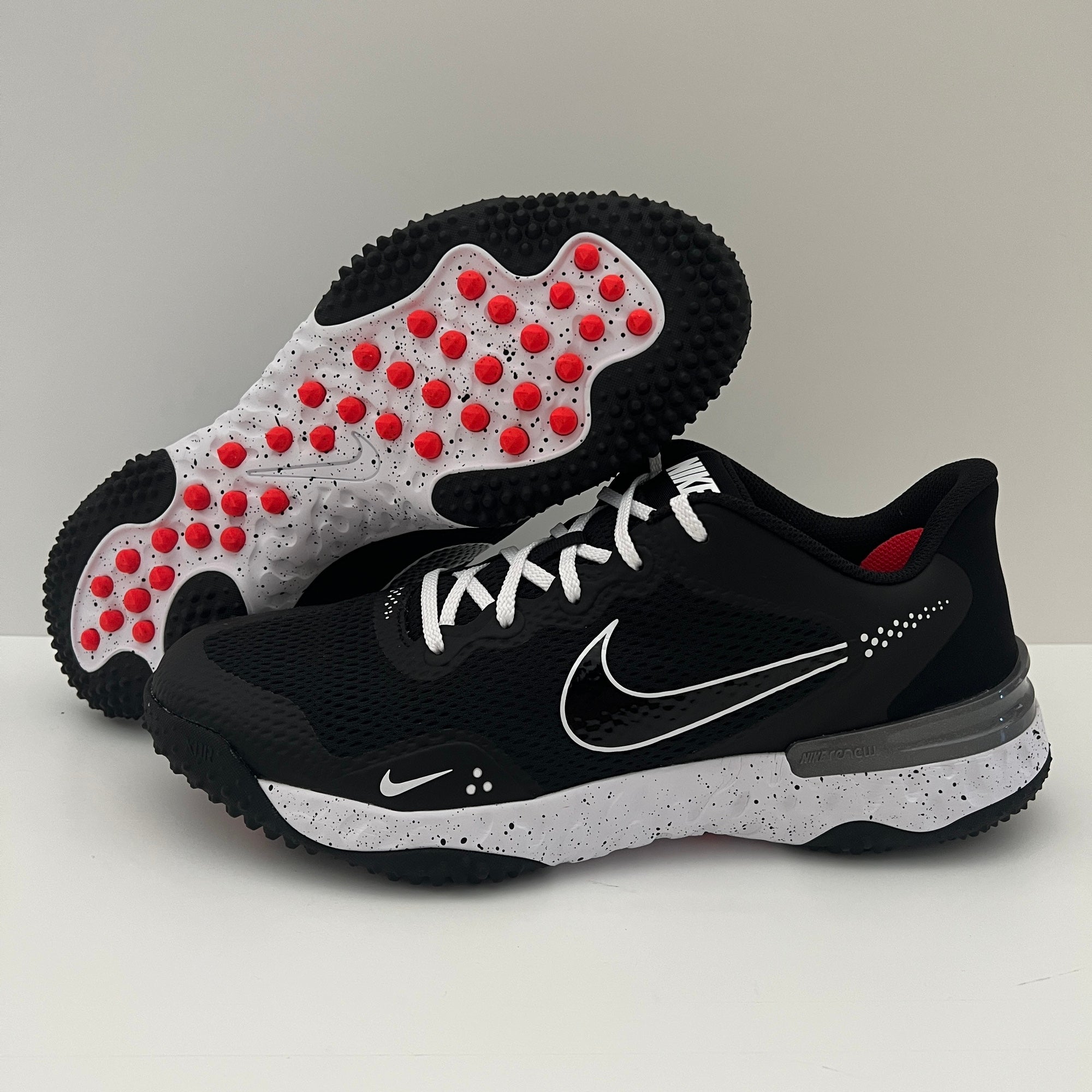 Nike Alpha Huarache Elite 3 Turf Baseball Shoes.