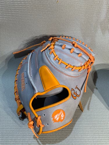 College Issue Nokona Show Catchers mitt