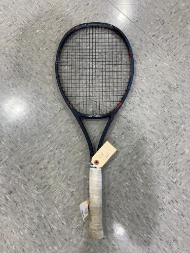Used YONEX VCORE PRO 97D Tennis Racquet