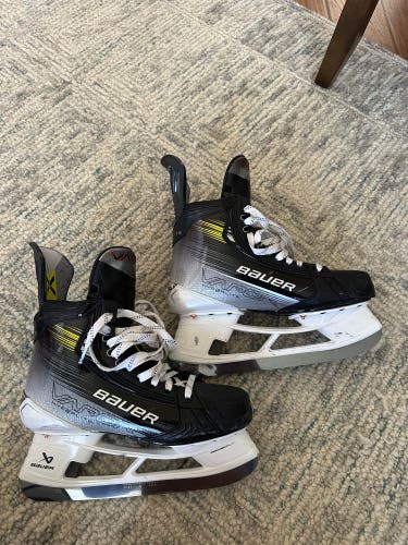 New Bauer Size 10 Vapor Hockey Skates
