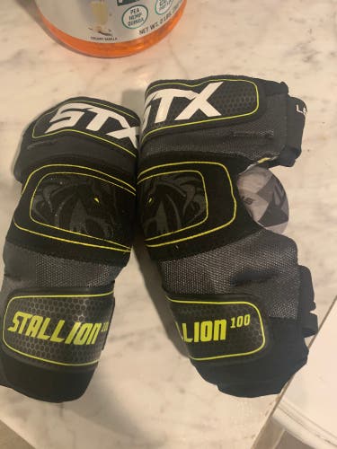 Stx stallion 100 elbow pads