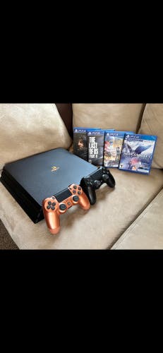 Like New Playstation 4 500GB W/ Extra Controllers And Games