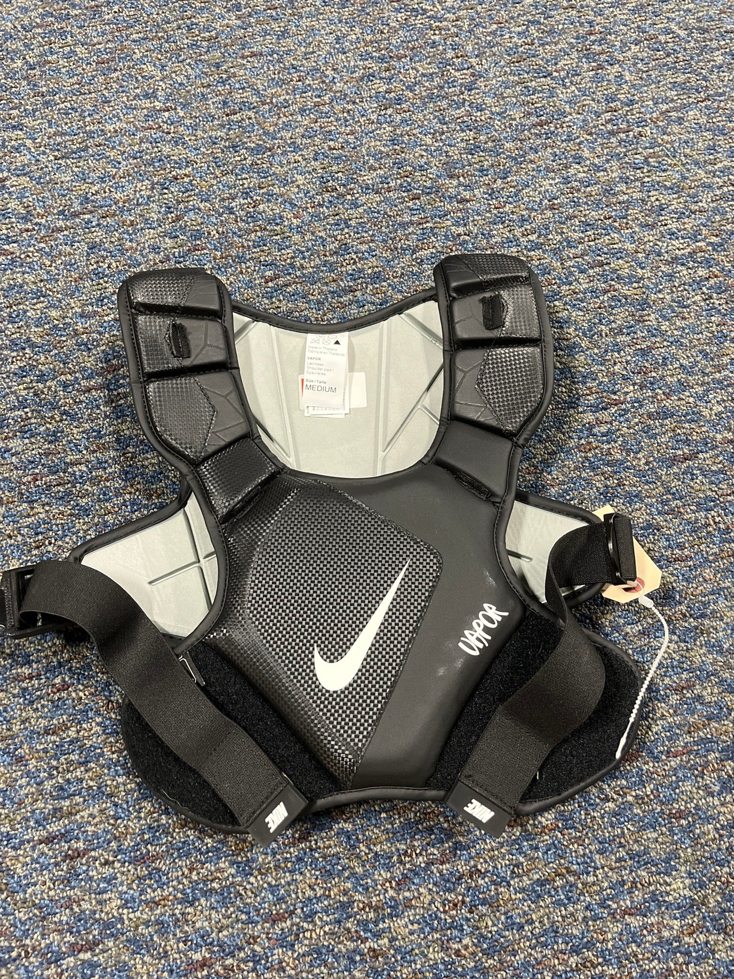 Like New Nike Vapor Shoulder Pads SPEED LINER youth Medium Black |  SidelineSwap