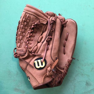 Used Wilson A900 Right Hand Throw Pitcher Baseball Glove 13"