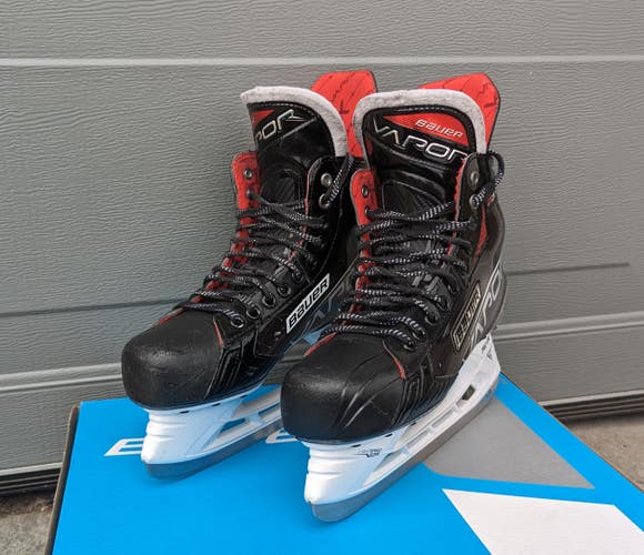 Bauer Vapor X3.7 Hockey Skates Size 6.5 Regular Width