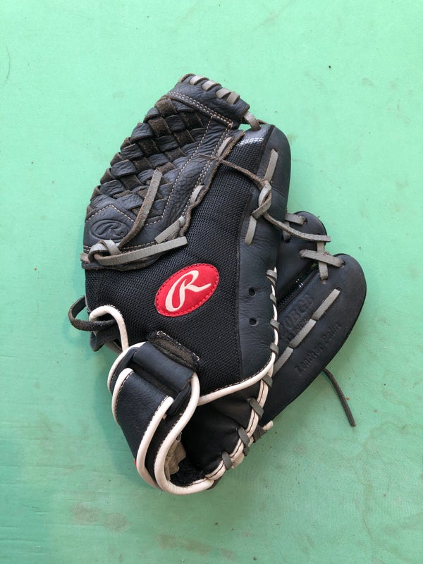 Used Rawlings Renegade Right Hand Throw Pitcher Baseball Glove 12"
