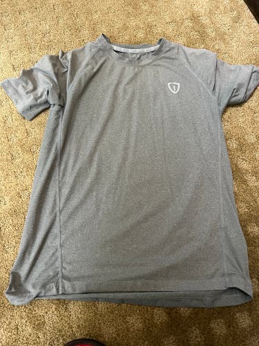 Adrenaline Shirt Gray Size Medium And Blue Vineyard Vines Long Sleeve