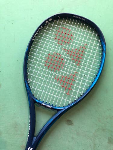 Used YONEX Ezone 25 Tennis Racquet