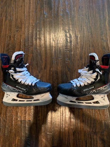 Senior Used Bauer Vapor 3X Hockey Skates Regular Width