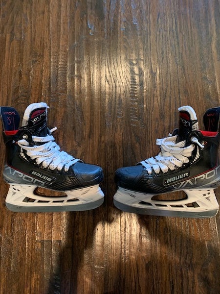 Senior Used Bauer Vapor 3X Hockey Skates Regular Width