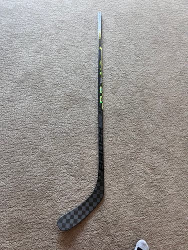 Senior Right Handed P92 Pro Stock Ag5nt Hockey Stick