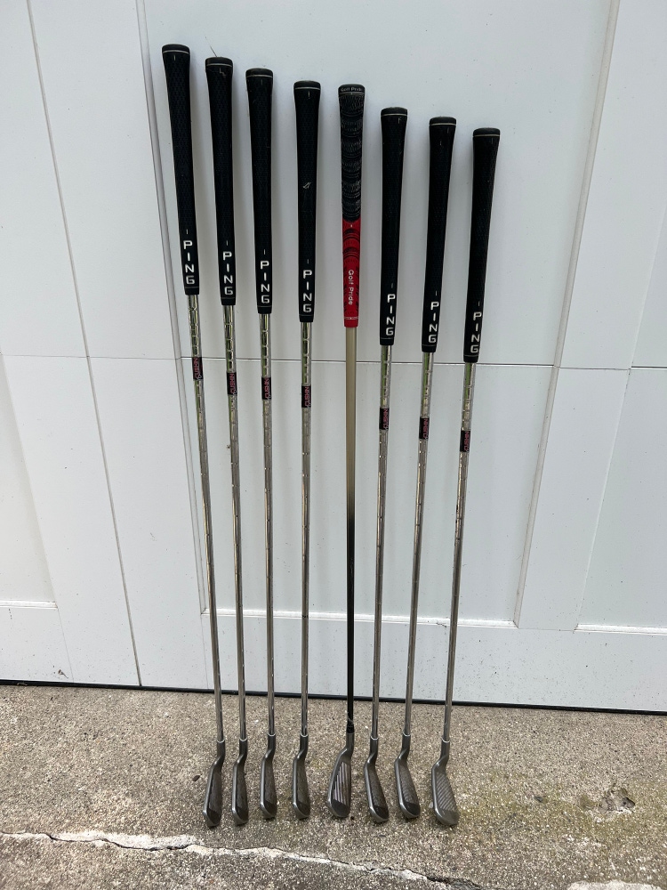 Men's Right Handed 8 Pieces i3 Iron Set