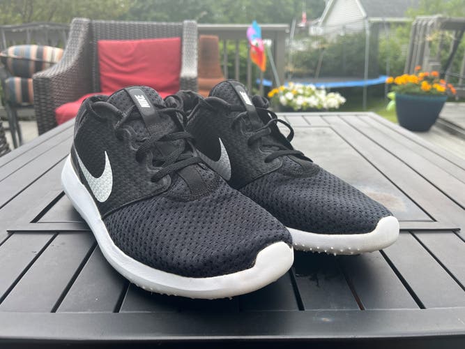 Men's Size 11 (Women's 12) Nike Roshe G Golf Shoes