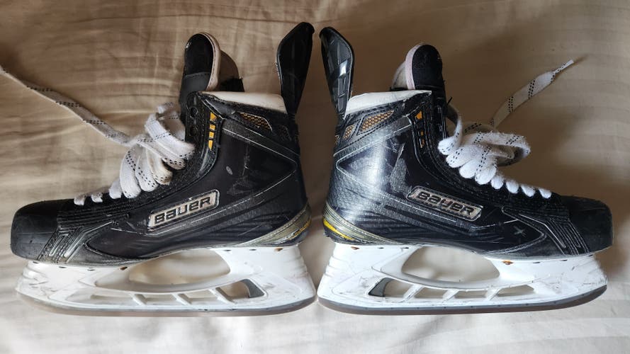 Senior Used Bauer Supreme TotalOne MX3 Hockey Skates  Size 7.5 D