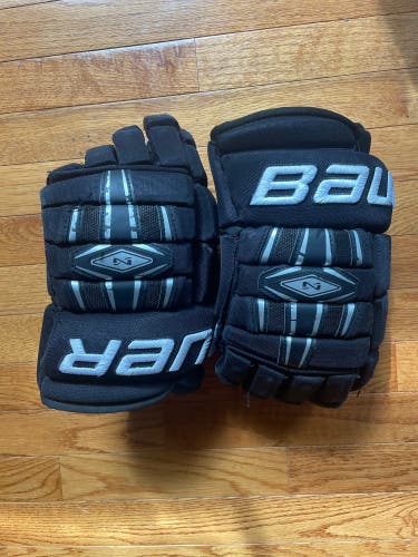 Bauer 14" Nexus 800 Gloves