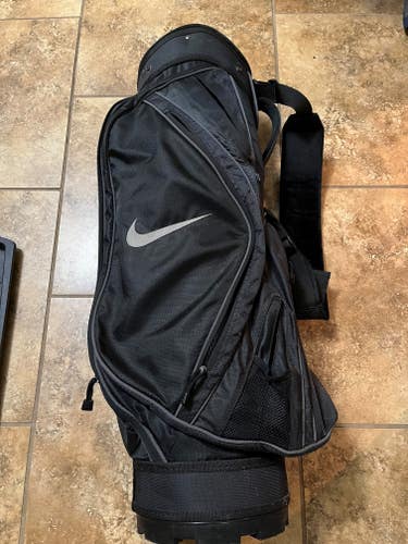 Nike Golf Bag- Lightweight/Durable Cart Bag 7 way divider
