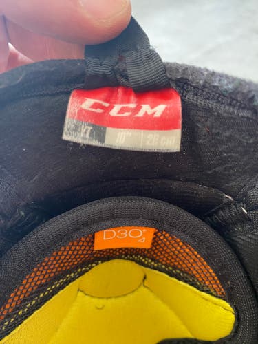 Used CCM Super Tacks AS1 Shin Pads