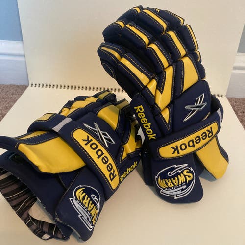 NLL Pro Minnesota Swarm Gloves