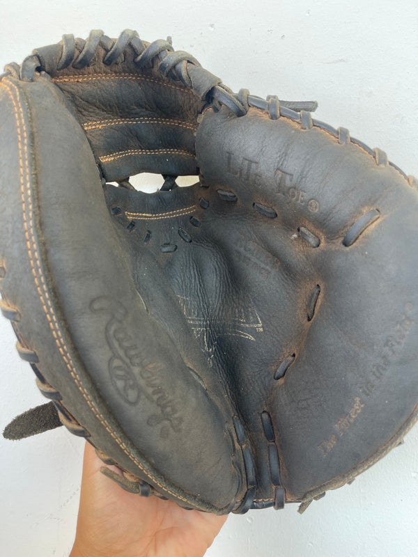 Used Rawlings Gold Glove Elite Right Hand Throw Catcher's Glove 33.5"