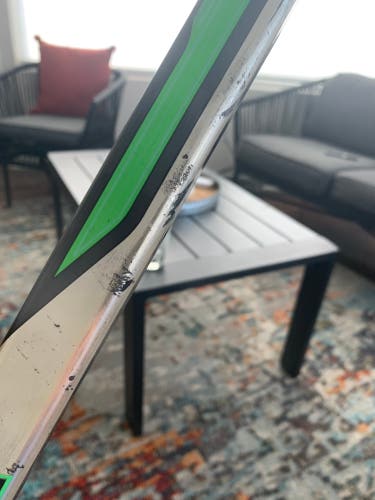 Junior Right Handed P28  Sling Hockey Stick