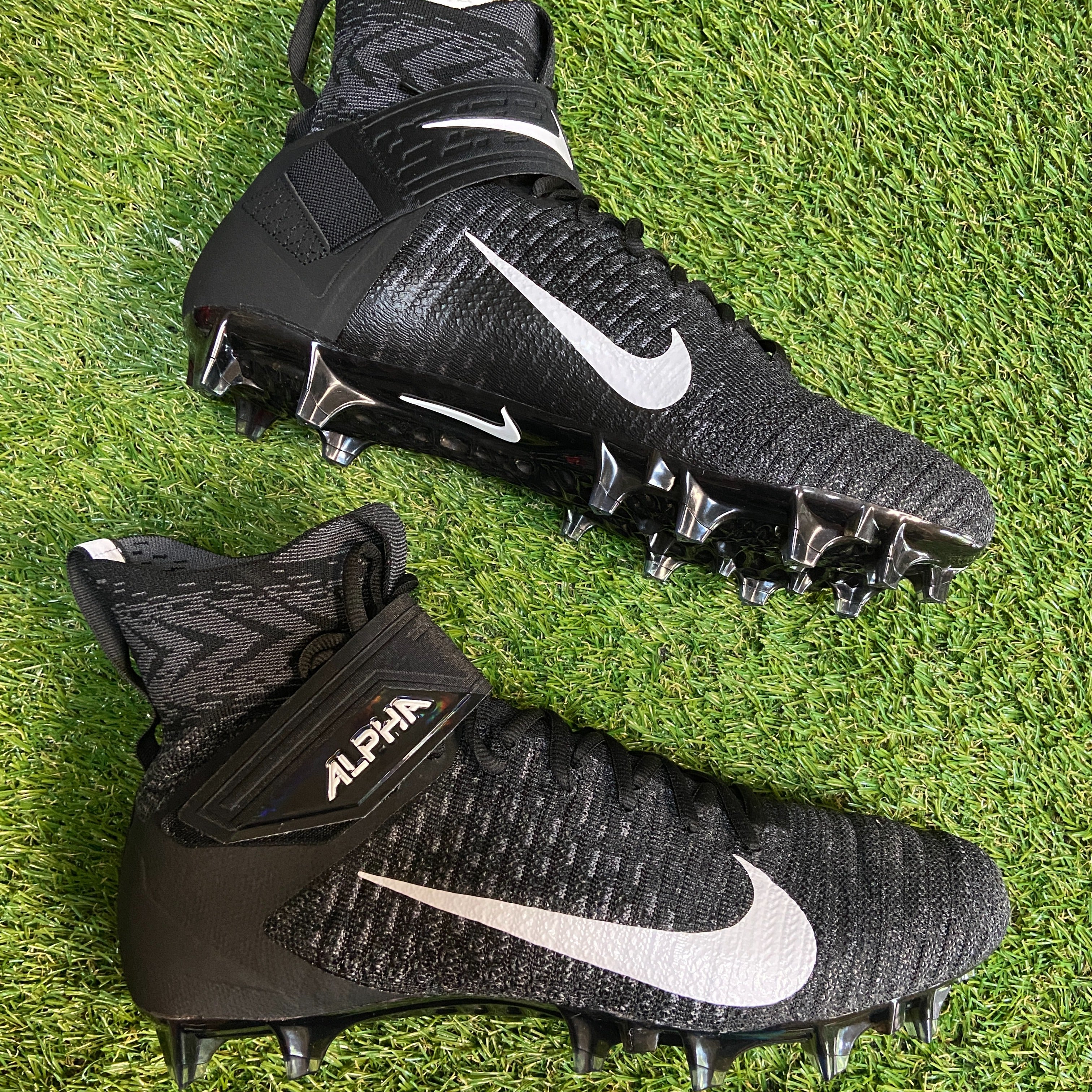 Nike Alpha Menace Elite 2 Flyknit Football Cleats Black  display picture 1