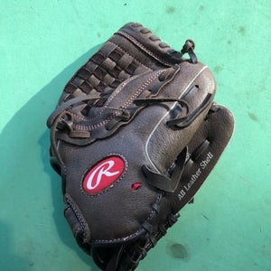 Used Rawlings Right Hand Throw Pitcher Softball Glove 11.25"
