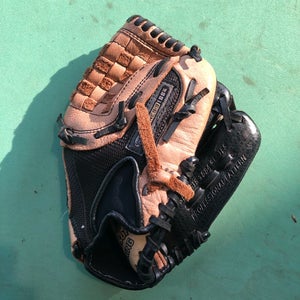 Used Louisville Slugger Genesis 1884 Right Hand Throw Pitcher Baseball Glove 10"