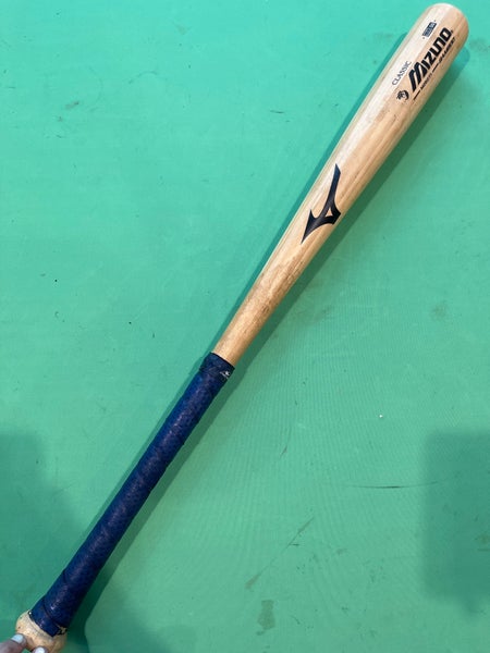 Used Mizuno MZB271 Bamboo Bat 32"