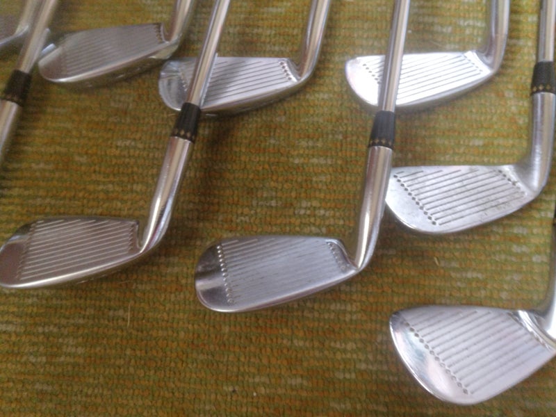 Used Men's Right Handed vip forged blades Iron Set Stiff Flex 9 Pieces Steel Shaft