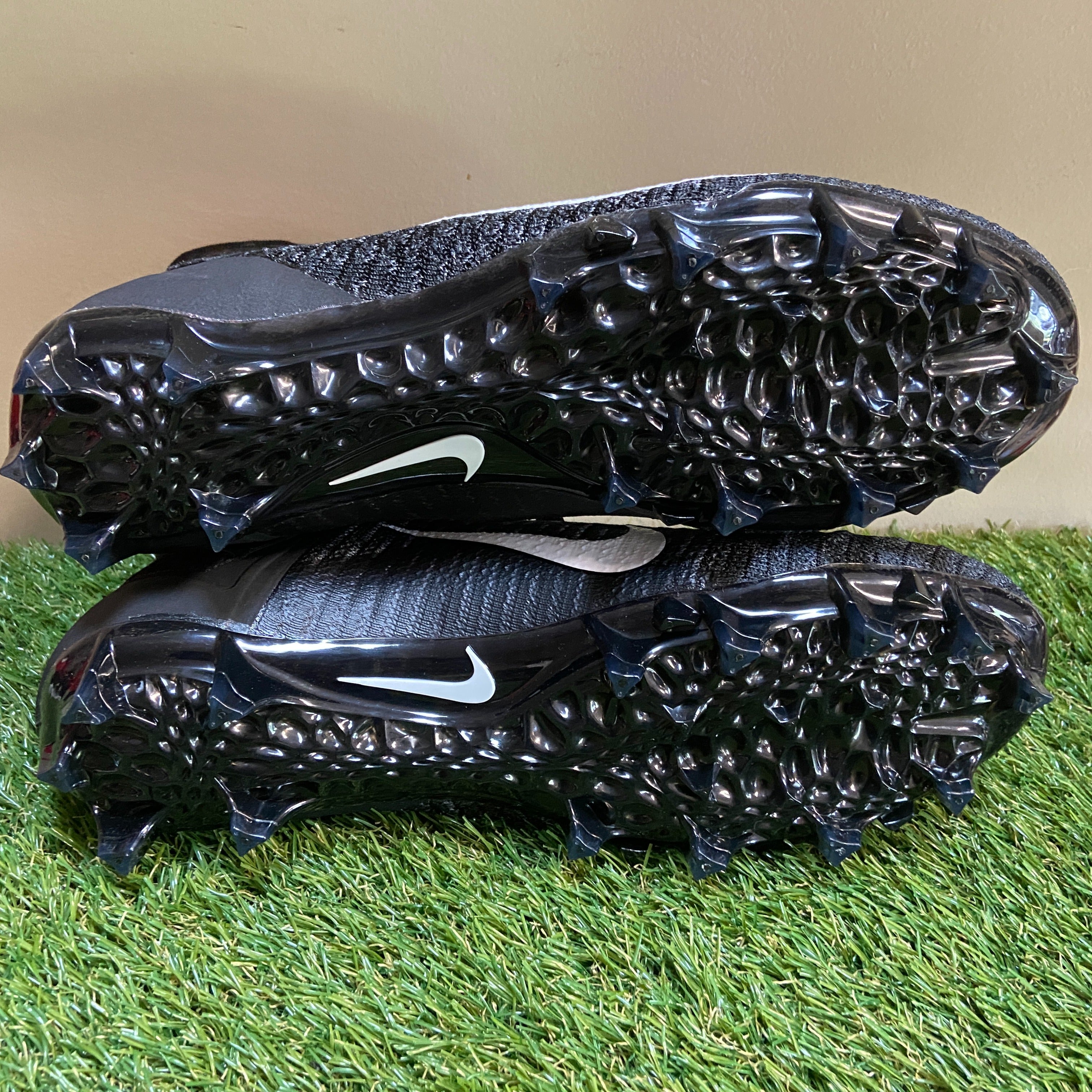 Nike Alpha Menace Elite 2 WD P FlyKnit Black Cleats BV3298-001 Mens Sz 13 Wide Nike Alpha Menace Elite 2 WD P FlyKnit Black White BV3298  main image 3