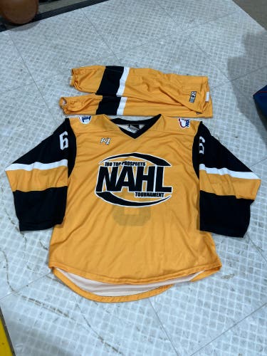 Nahl prospects practice jersey