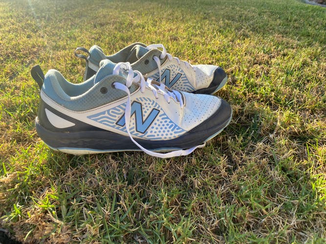 Blue Used Adult Women's Size 12 (Women's 13) Metal New Balance Low Top