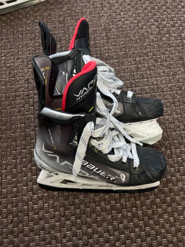 Used Bauer Size 7.5 Vapor Hyperlite Hockey Skates
