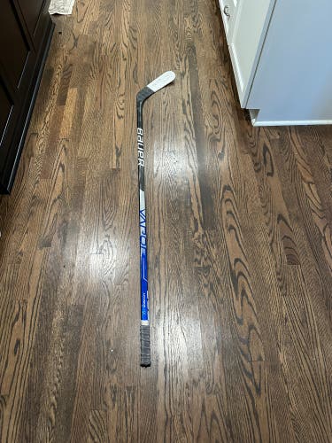 Used Right Handed P92M Pro Stock Custom Blue Vapor Hyperlite Hockey Stick