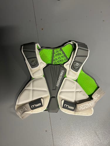 Maverik Shoulder Pads