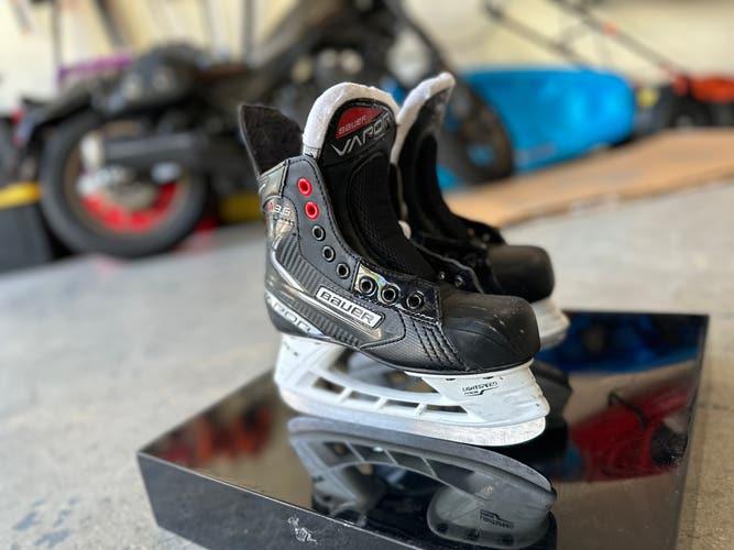 Used Bauer Size 1 Vapor X3.5 Hockey Skates