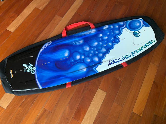 New Wakeboard With Case (130)