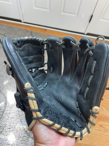 Rawlings Gold Glove elite 12 glove