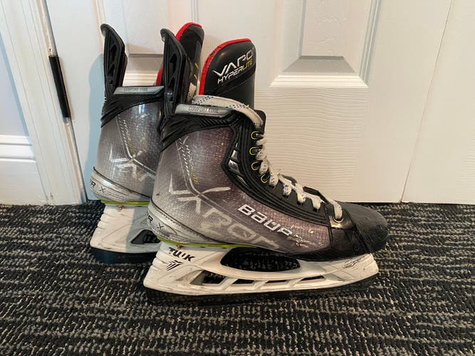 Used Bauer Regular Width   Size 7.5 Vapor Hyperlite Hockey Skates