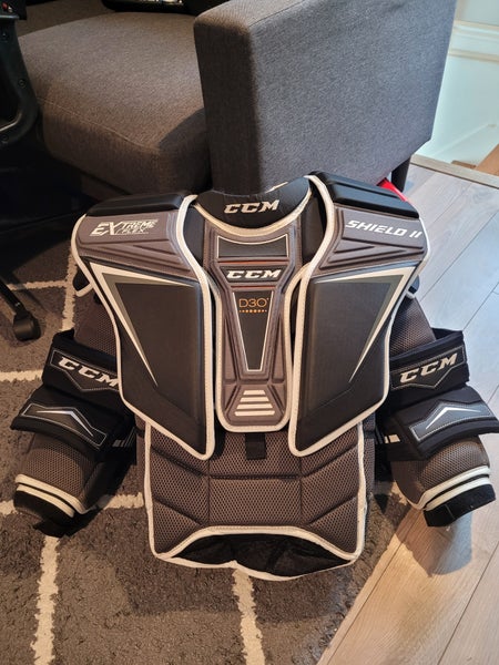 Used Large CCM Extreme Flex Shield II Goalie Chest Protector