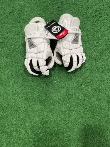 New Player's Maverik 13" M5 Lacrosse Gloves