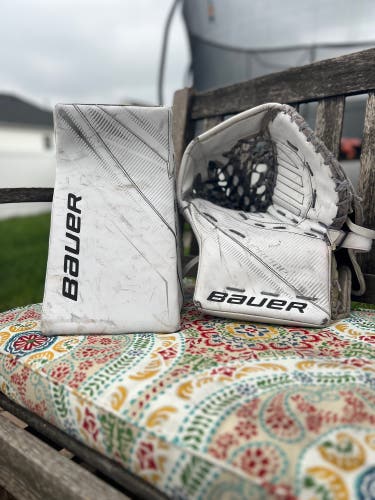 Custom Floating tee Laced Regular Supreme S29 Glove and Blocker