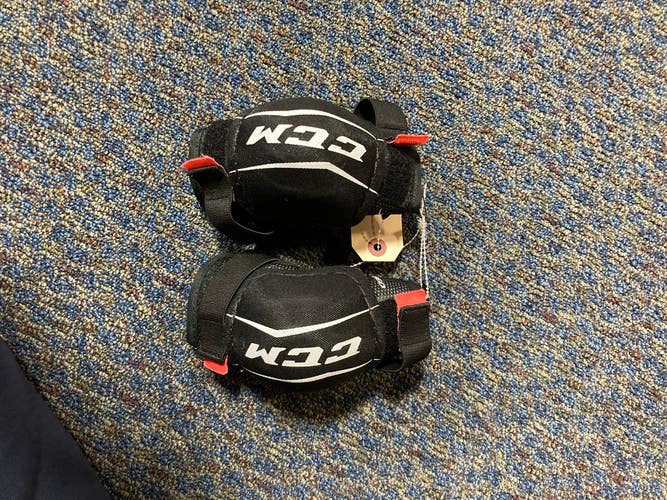 Used Large CCM Jetspeed FT455 Elbow Pads