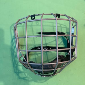 Used Medium Bauer Profile I Full Cage