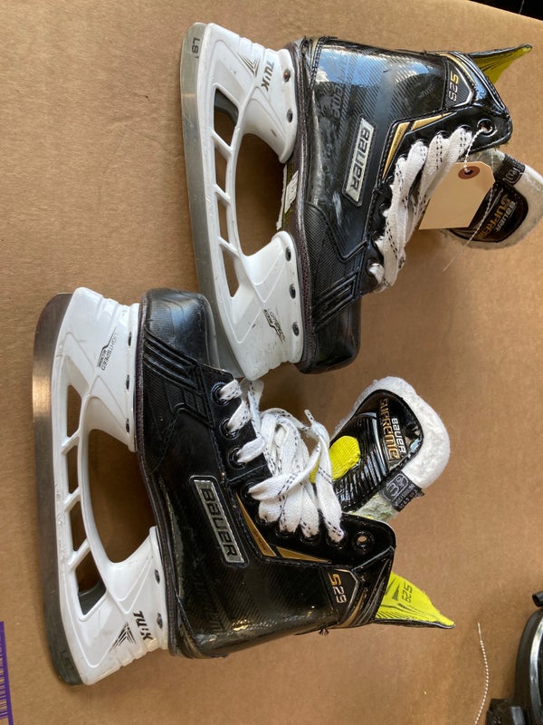 Junior Used Bauer Supreme S29 Hockey Skates D&R (Regular) 3.5