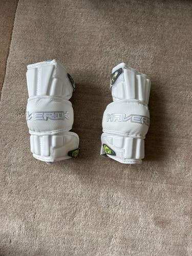 Adult Barely Used Small Maverik M4 Arm Pads