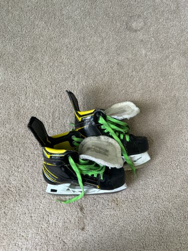 Used CCM Size 2 Super Tacks 9380 Hockey Skates
