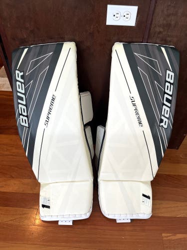 NEW Bauer Supreme 1S 34” Goalie Leg Pads