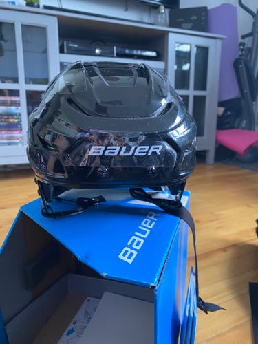 New Medium Bauer Hyperlite Helmet Pro Stock